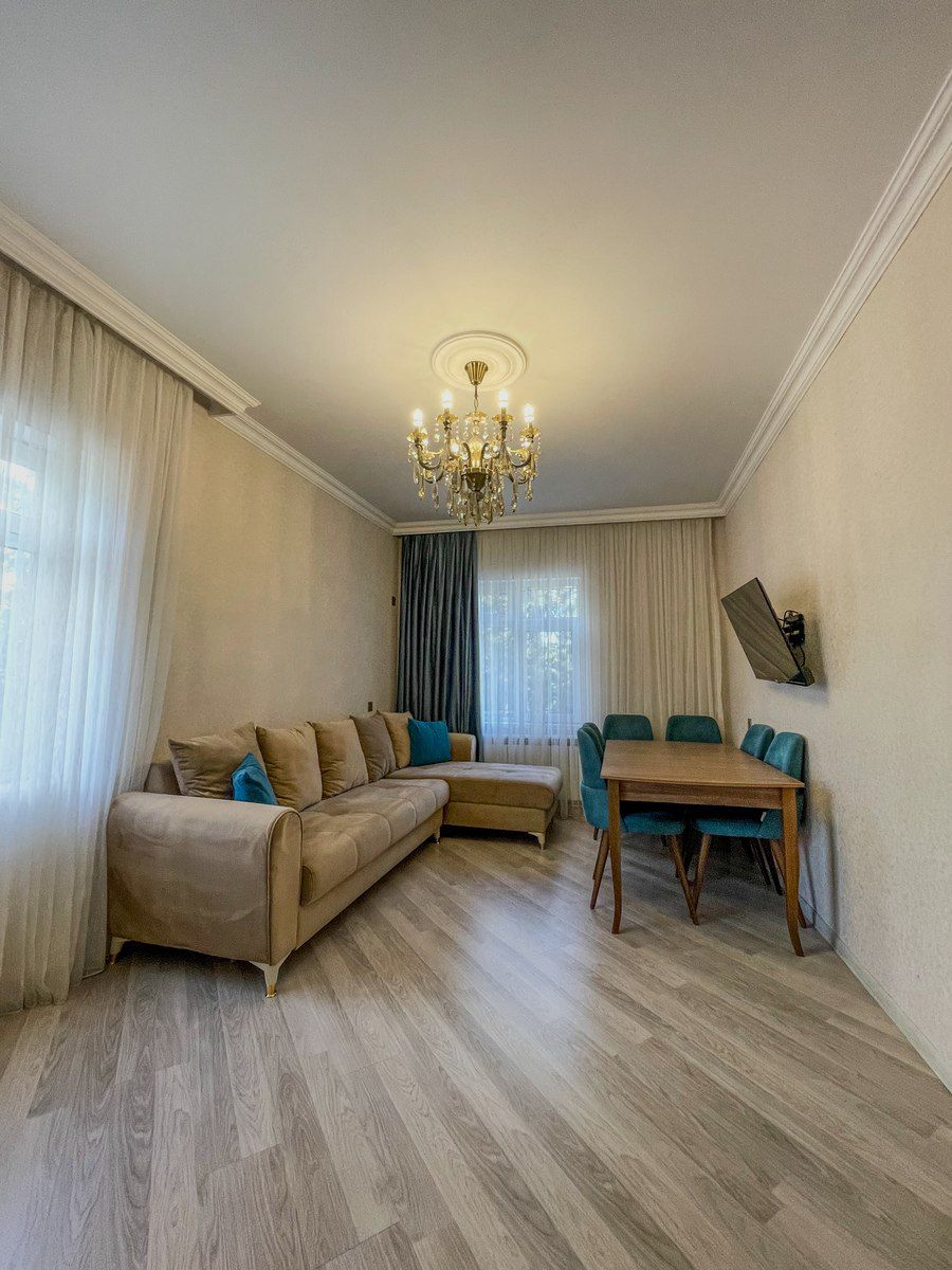 2-otaqlı mənzil, Nazim İsmayılov küç., 60 m² — Daşınmaz əmlak, Bakı