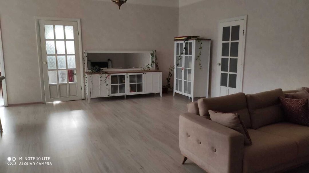 Satılır 5 otaqlı həyət evi/bağ evi 250 m² — Ev, villa, Bakı (6)