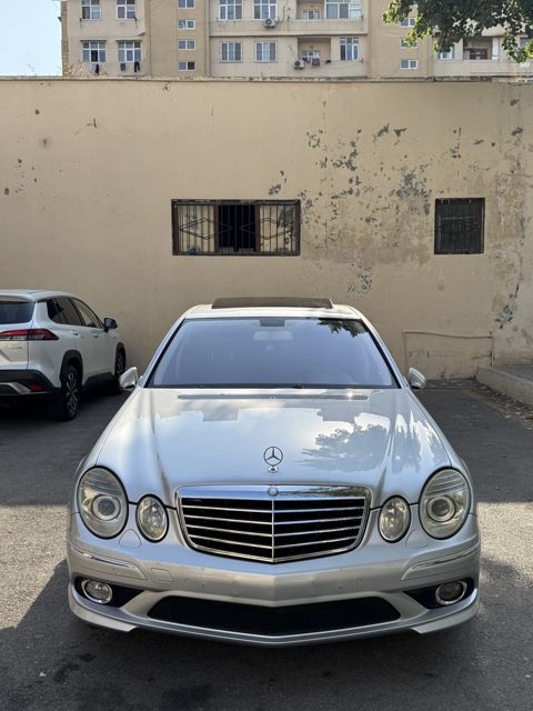 Mercedes E 220, 2.2 L, 2007 il, 230 000 km