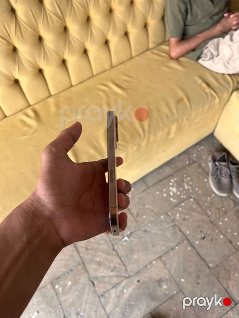 IPhone 16 Pro, 256 GB, Desert Titanium, Zəmanət, Simsiz şarj, Face ID
