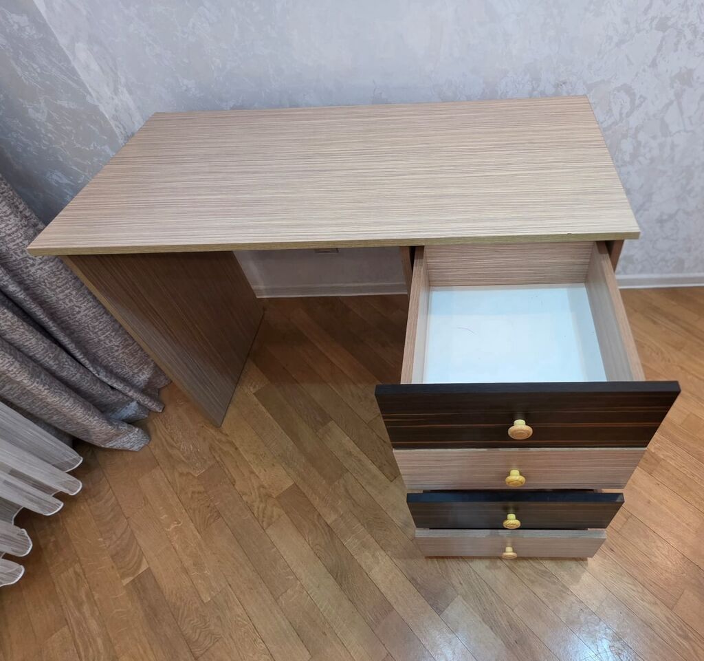 Düz masa, Polkasız, Siyirməli, Sadə laminat, Zəmanətsiz, Kredit yoxdur — Mebel, Bakı