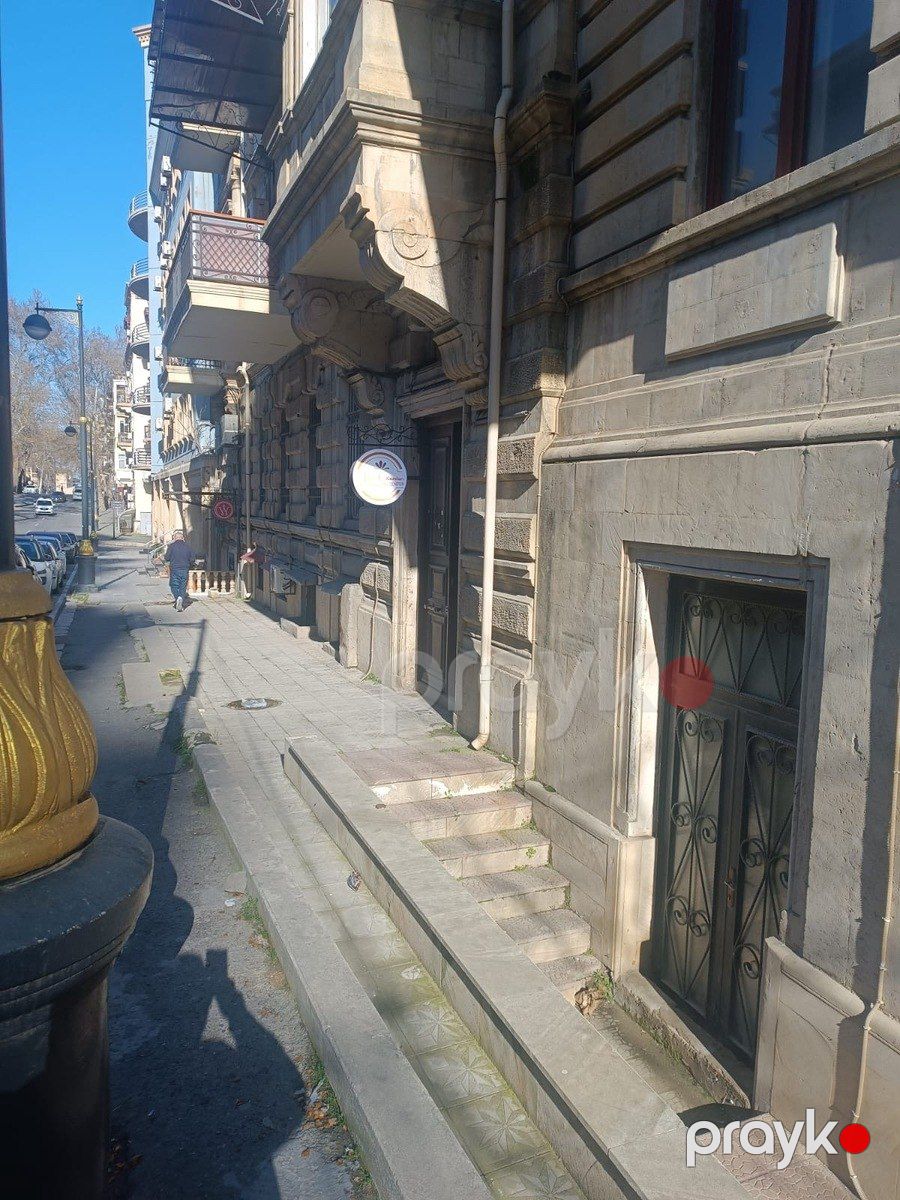 Satılır 3 otaqlı köhnə tikili 65 m² — Mənzil, Bakı (10)