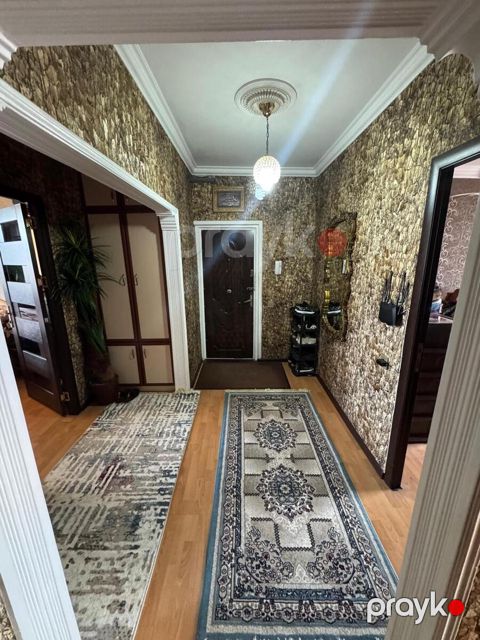 Satılır 3 otaqlı köhnə tikili 80 m²