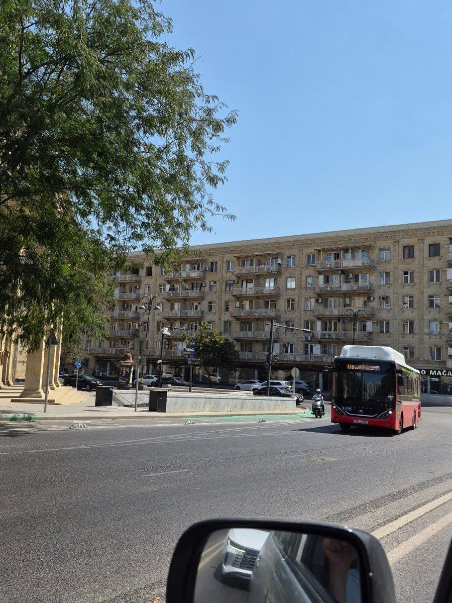 Satılır 2 otaqlı köhnə tikili 70 m² — Mənzil, Bakı (11)