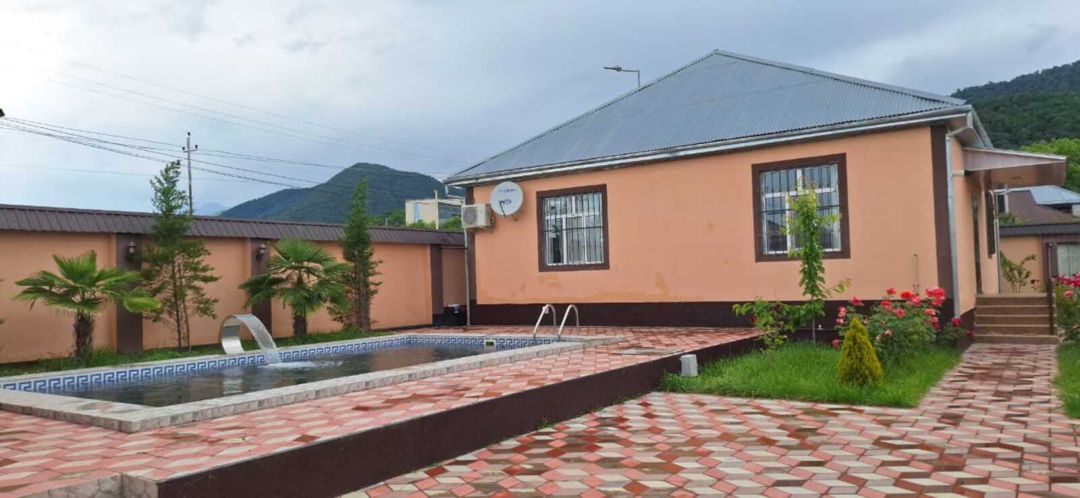 İcarəyə verilir 4 otaqlı həyət evi/bağ evi 140 m² — Ev, villa, Qəbələ (11)
