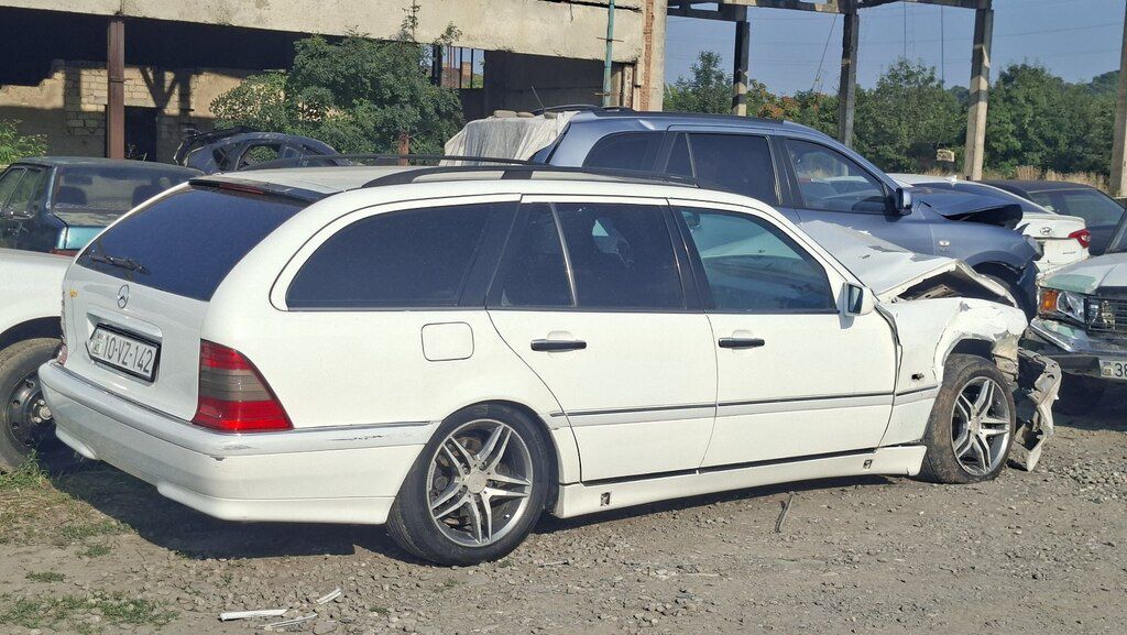 Mercedes C 200, 2.0 L, 1996 il, 400 000 km — Avtomobillər, Quba (11)