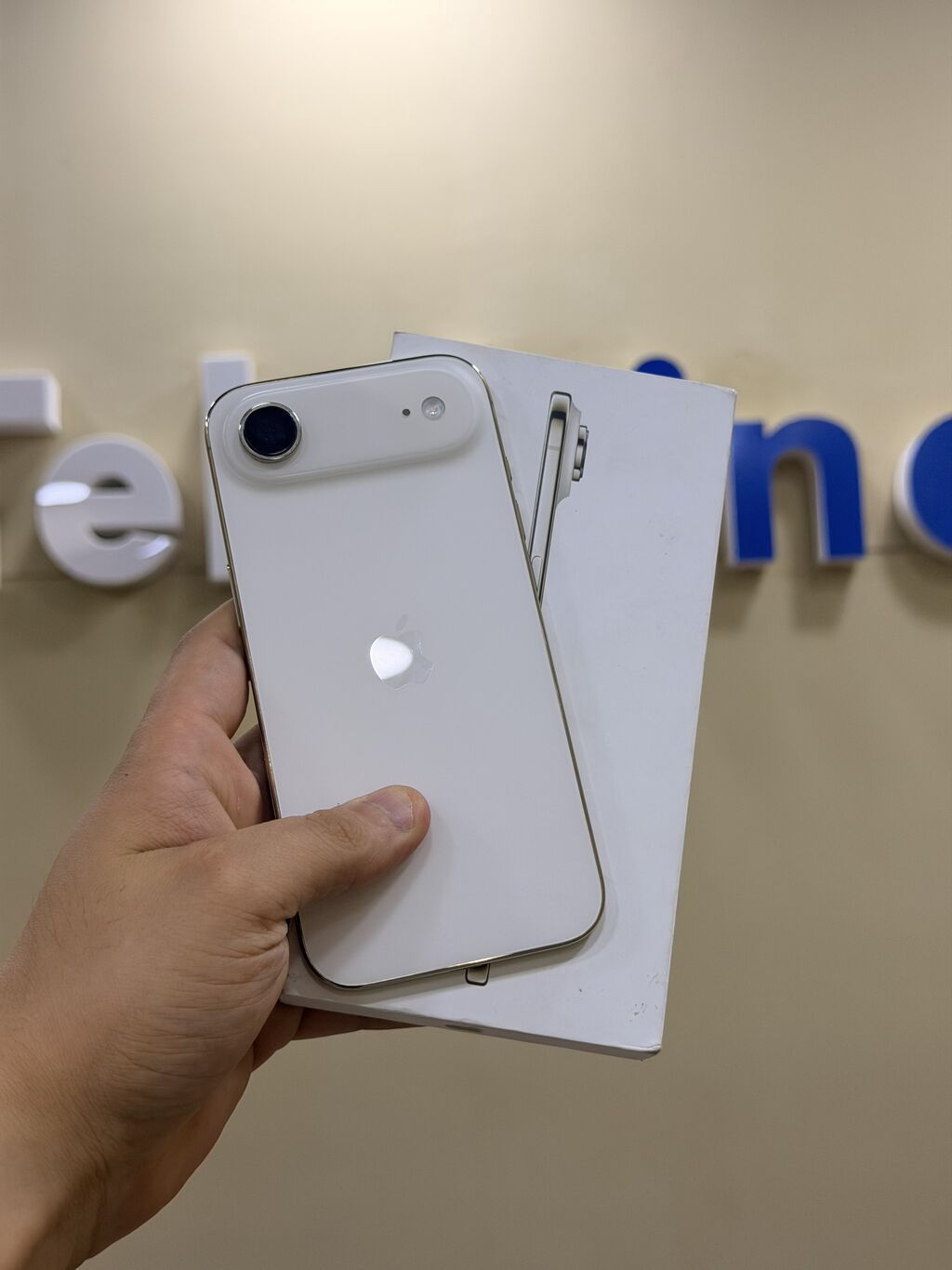 IPhone Air, 256 GB, Ağ, Zəmanət, Kredit, Simsiz şarj
