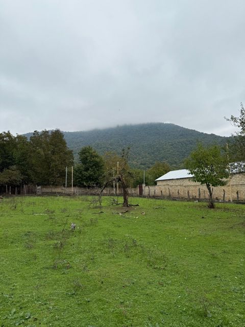 Satılır torpaq 4 sot