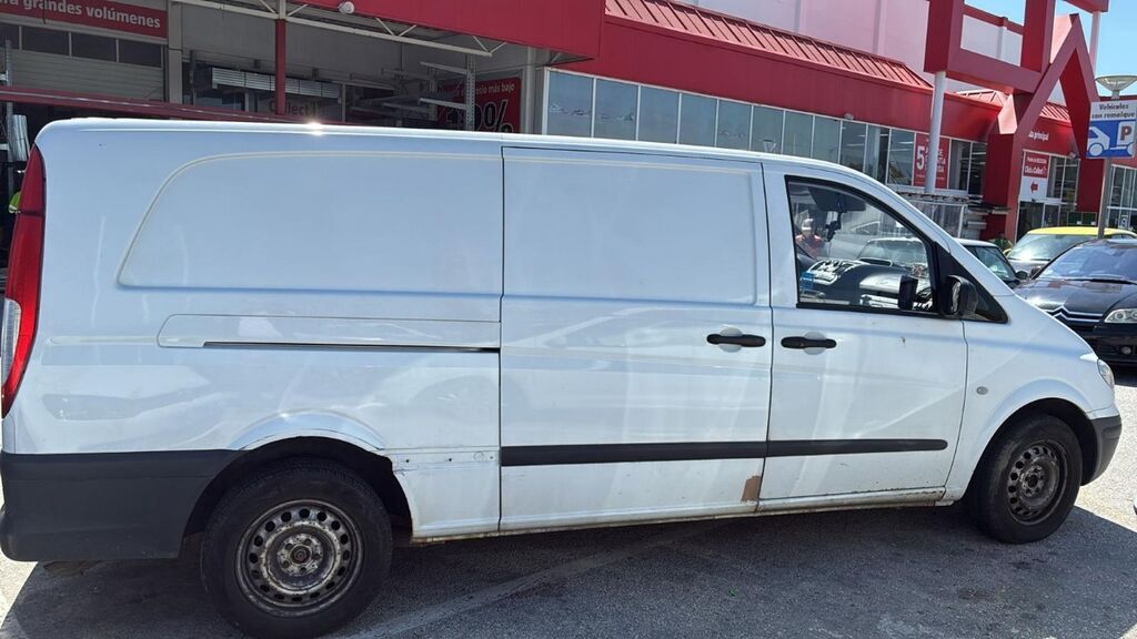 Mercedes-Benz Vito yük/furqon.prabeq 180 000 Xüsusiyyətlər: - Kuzov — Yük maşınları, Lənkəran (7)