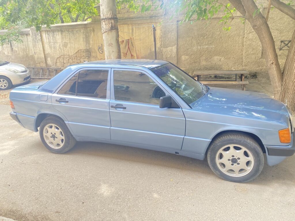 Mercedes-Benz 190 (W201) sedan - Korpus: 4 qapılı sedan, mavi rəng - — Avto, Sumqayıt (5)