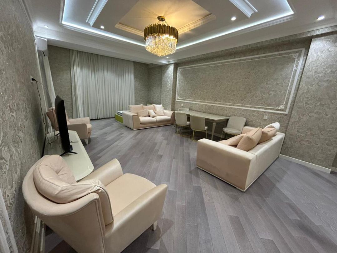 İcarəyə verilir 4 otaqlı yeni tikili 218 m² — Mənzil, Bakı (2)