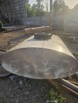 Metallik üfüqi silindrik tutum (rezervuar) - Material: qalın divarlı — Товары