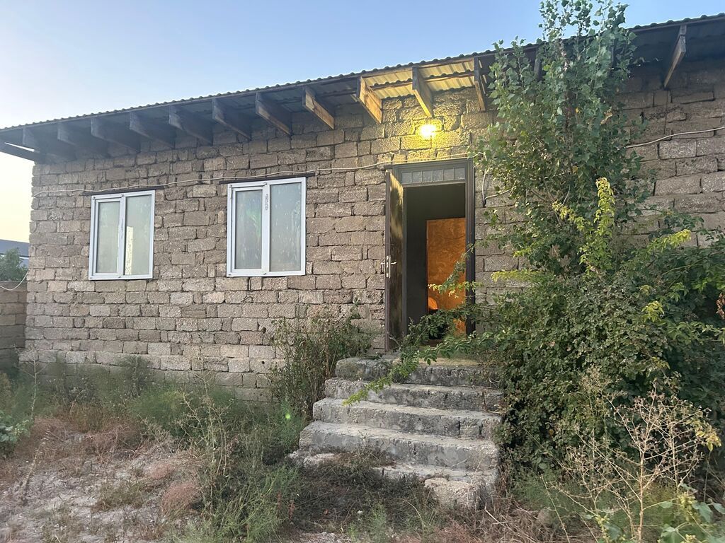 Türkan qəs. 3 otaqlı, 80 kv. m, Təmirsiz