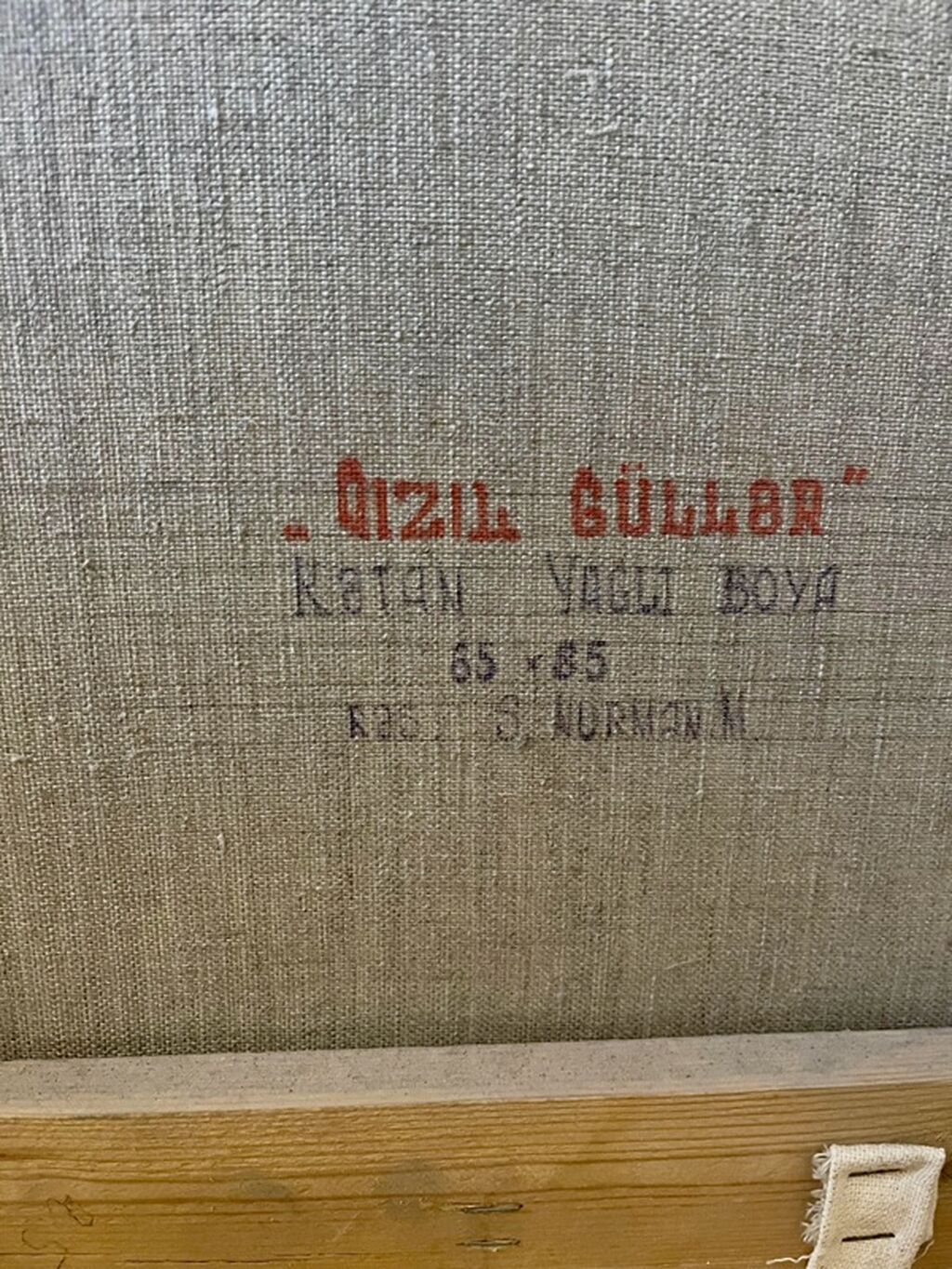 Əsərin adı: "Qızıl Güllər" Müəllif: S. Nərman M. Texnika: Kətan — Mallar, Digah (2)
