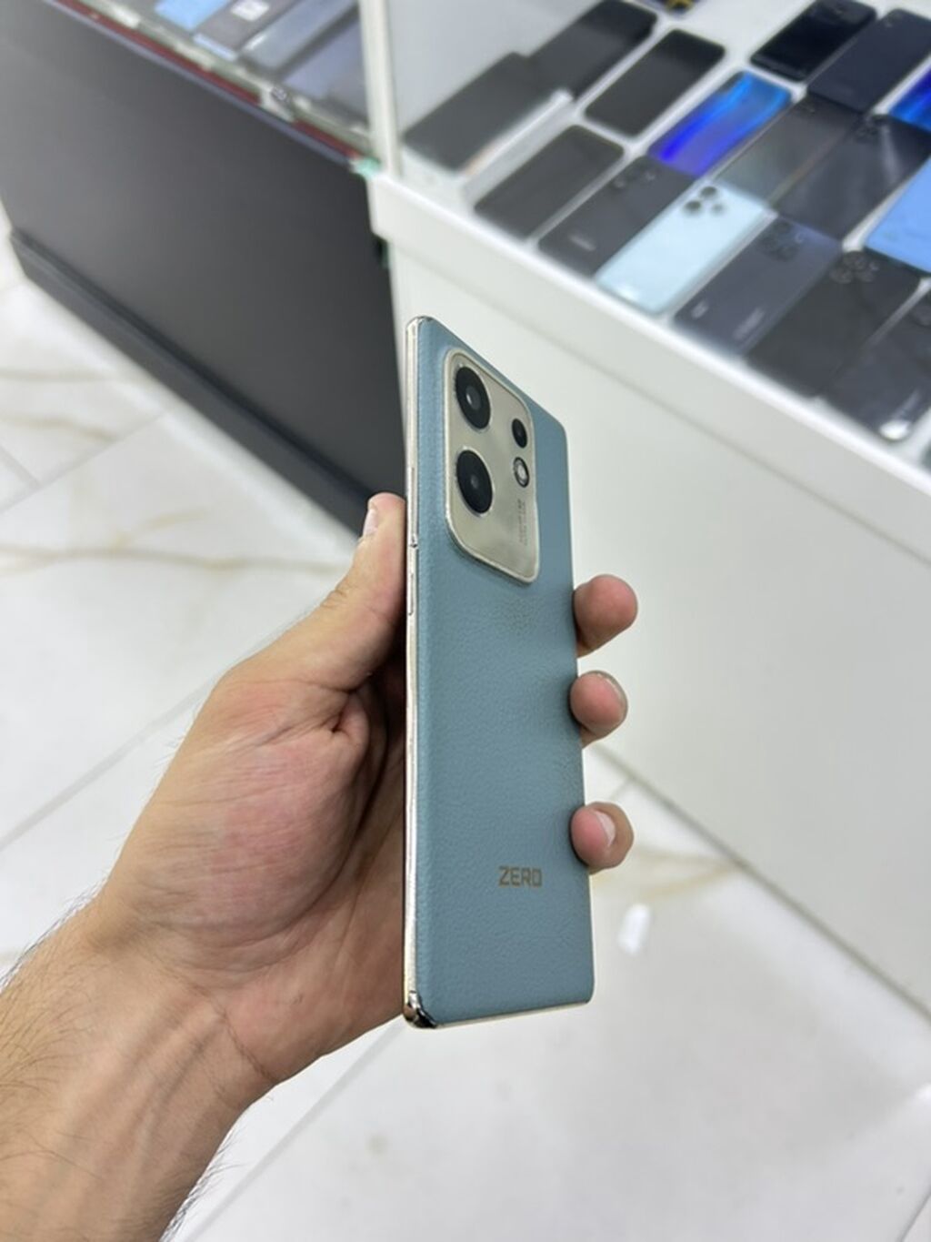 Infinix Zero 30, 256 GB, rəng - Göy, Simsiz şarj, Face ID — Infinix, Gəncə (3)