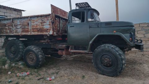 ZIL 131 özüboşaldan yük avtomobili satılır