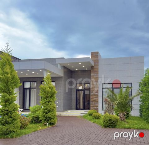 Satılır 5 otaqlı həyət evi/bağ evi 260 m²