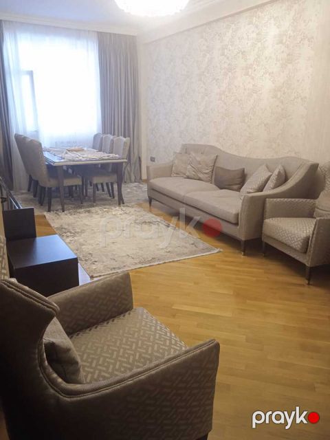 Satılır 5 otaqlı yeni tikili 165 m² — Bakı
