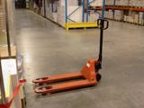 Transpalet "YG80" — Titan Elektrik — Business & Equipment