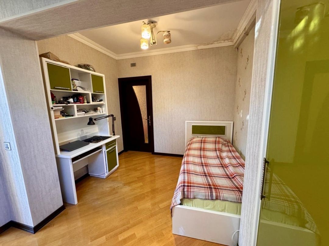 Satılır 5 otaqlı köhnə tikili 100 m² — Mənzil, Bakı (6)