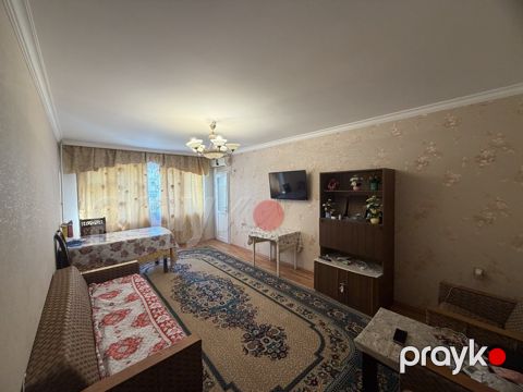 Satılır 4 otaqlı köhnə tikili 110 m²