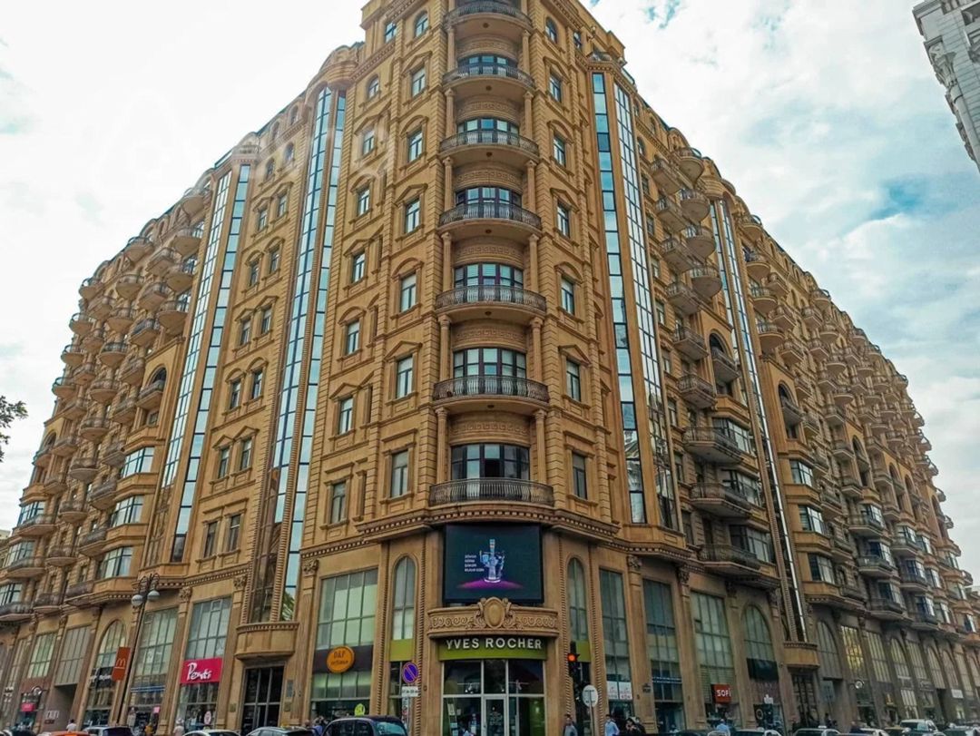 İcarəyə verilir 4 otaqlı yeni tikili 200 m² — Mənzil, Bakı