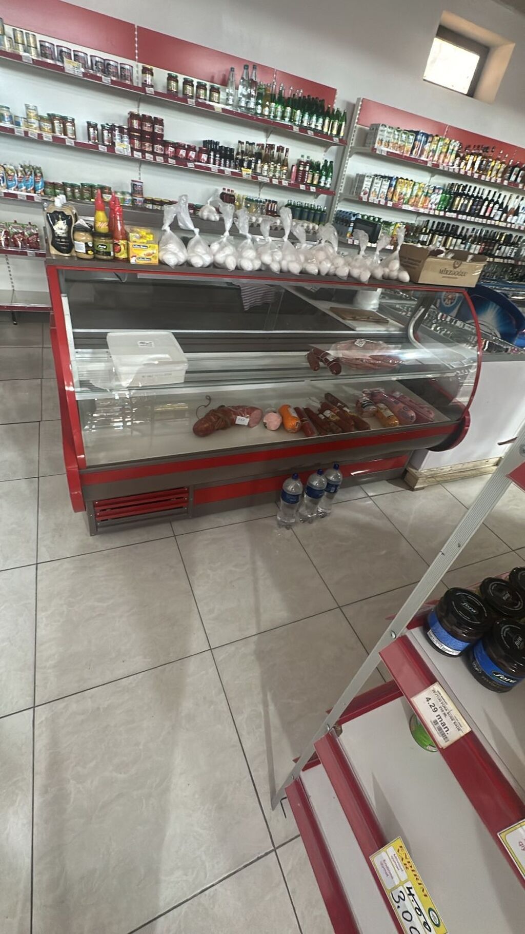 Vitrin soyuducu – 2 metr Qiymət: 800 manat Yer: Göyçay Qeyd: 3 ay — Mallar, Bakı