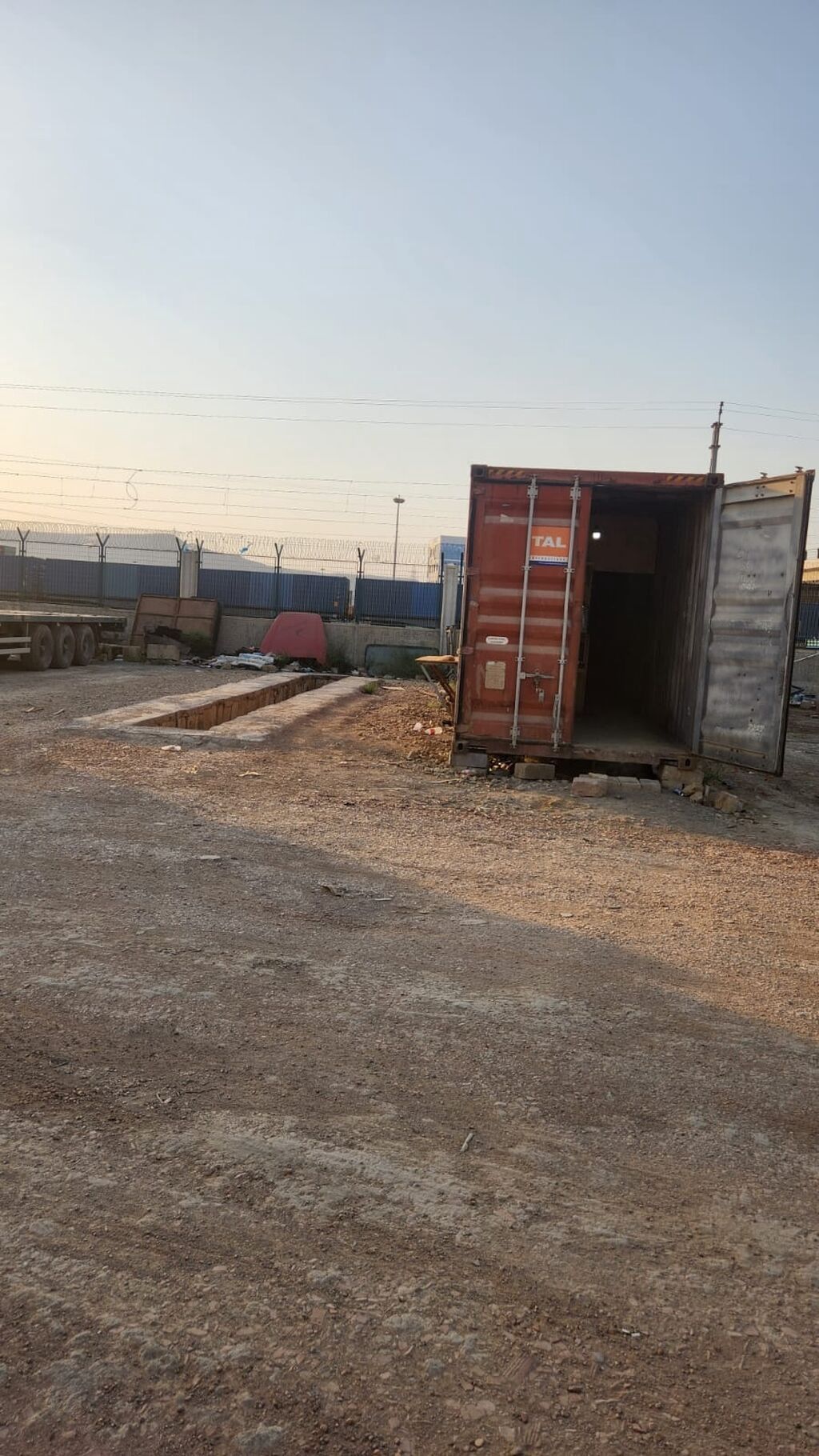 Ağır yük avtomobilləri üçün servis və dayanacaq sahəsi - Yük — Daşınmaz əmlak, Xırdalan (3)