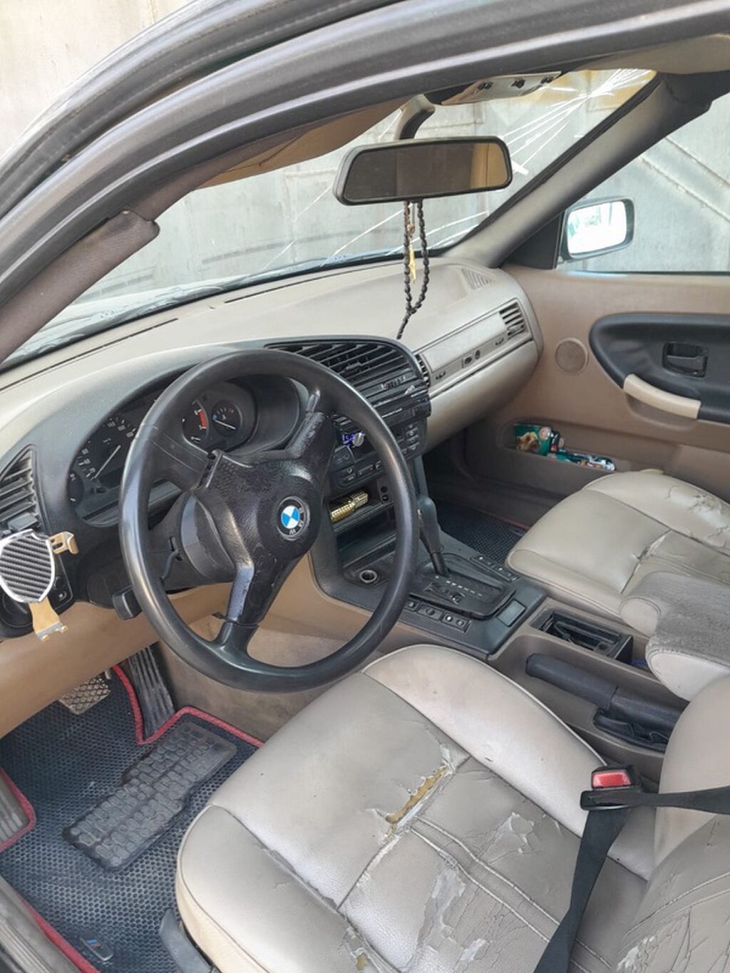 BMW 3 Series E36 sedan - Mühərrik: benzin, 6 silindir (şəhərdaxili — Avtomobillər, Masazır (10)
