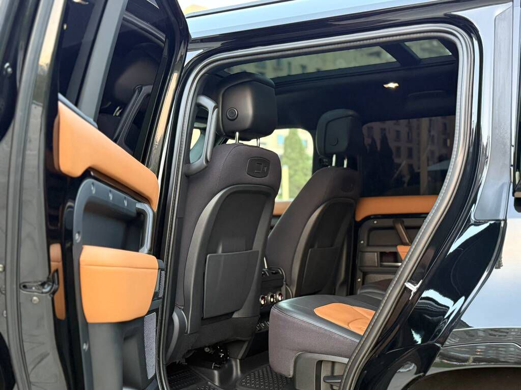 Land Rover Defender, 3.0 L, 2021 il, 41 000 km — Avtomobillər, Bakı (11)