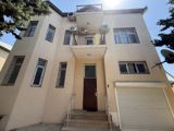 İcarəyə verilir 9 otaqlı həyət evi/bağ evi 400 m² — Ev, bağ, kottec