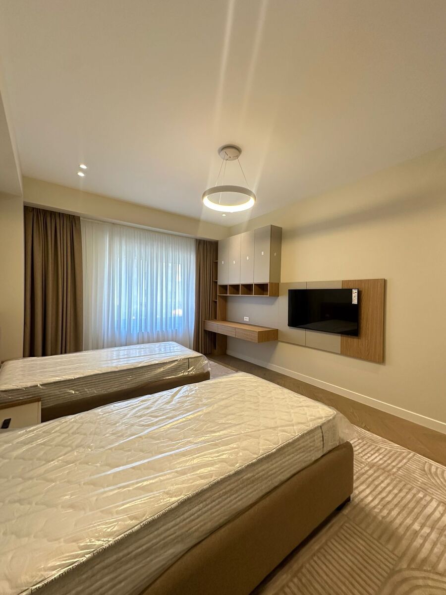 Satılır 5 otaqlı yeni tikili 200 m² — Mənzil, Bakı (12)