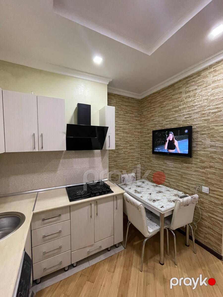 İcarəyə verilir 2 otaqlı köhnə tikili 80 m² — Mənzil, Bakı (6)