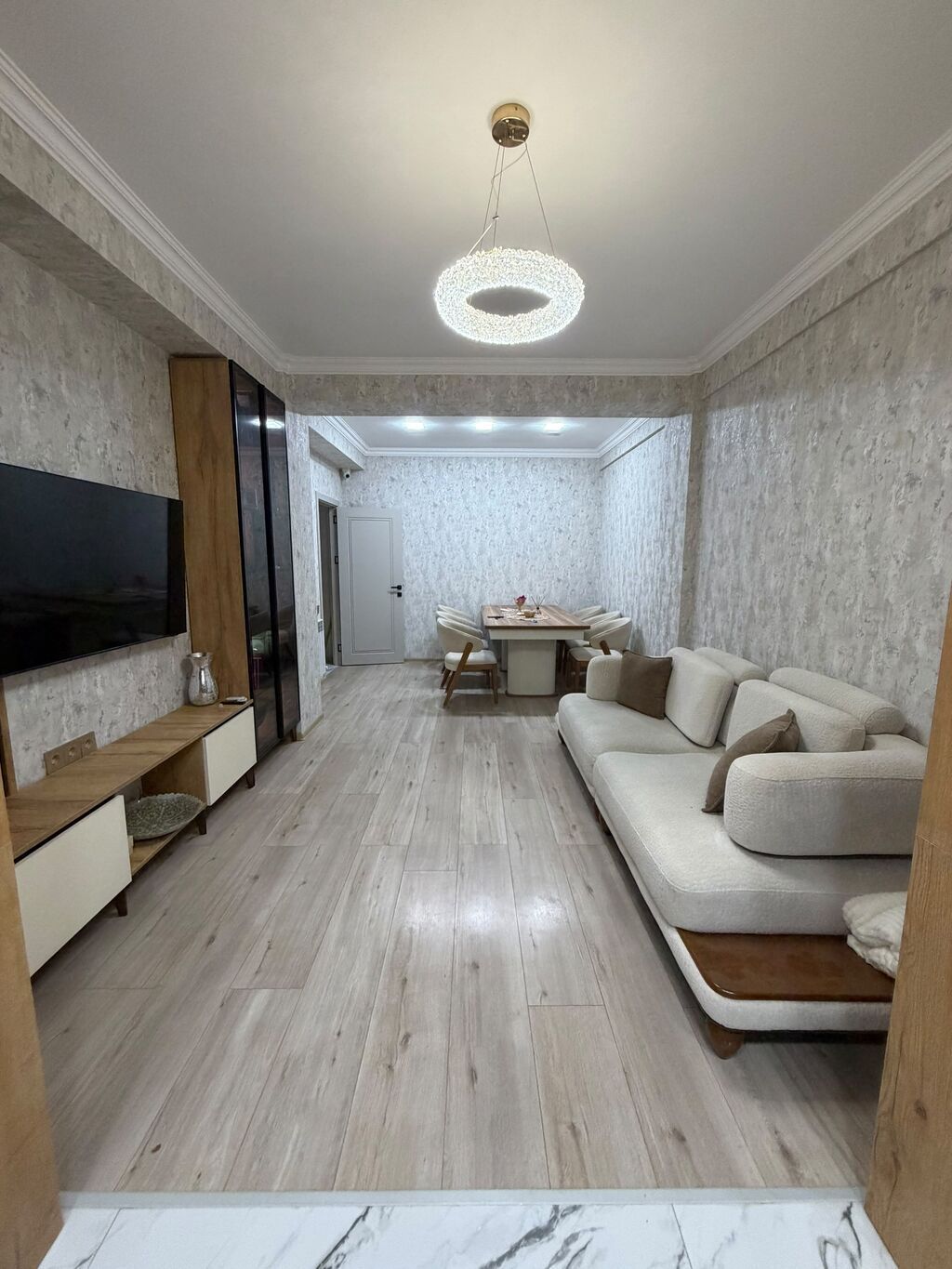 Qutuluş 93 de 6 mərtəbəli binanın 2 ci mərtəbəsində 73 kv şəxsi — Mebel, Masazır (3)