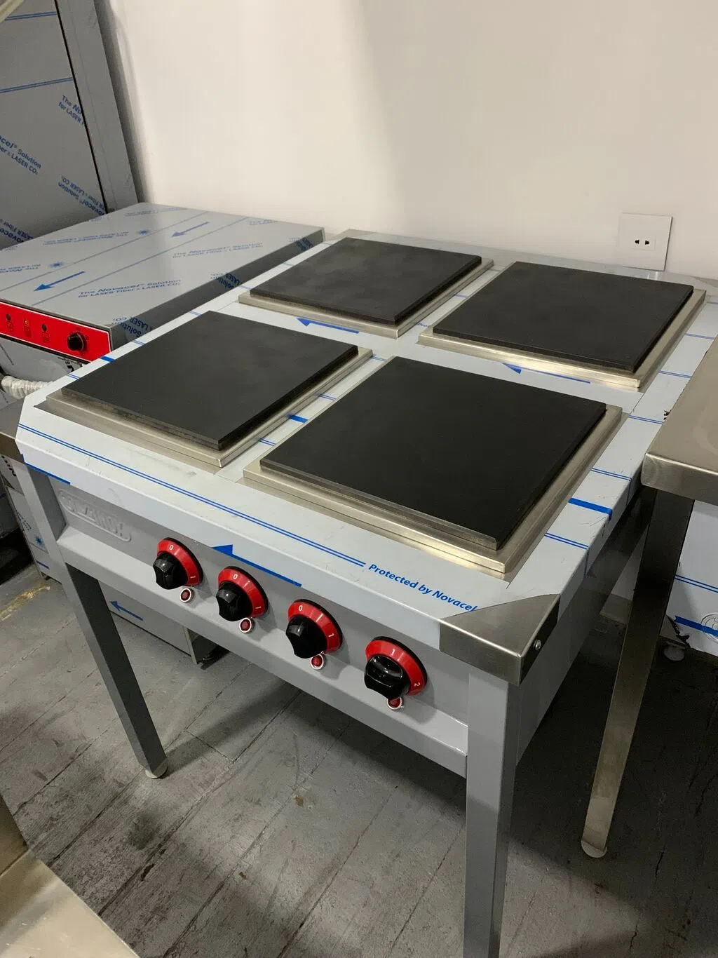 4 Gözlü Professional Elektrik Sobası 80x90x85 — Peşəkar mətbəx texnikası, Bakı (2)