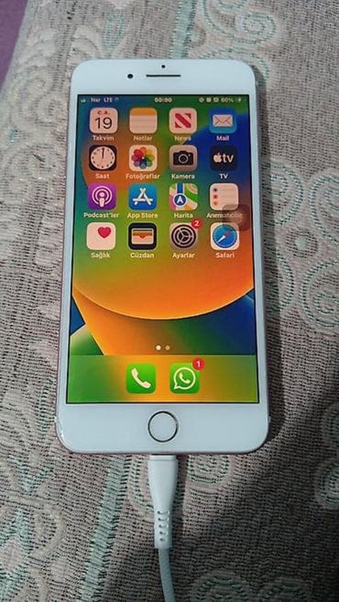 IPhone 7 Plus, 128 GB, White Titanium, Barmaq izi