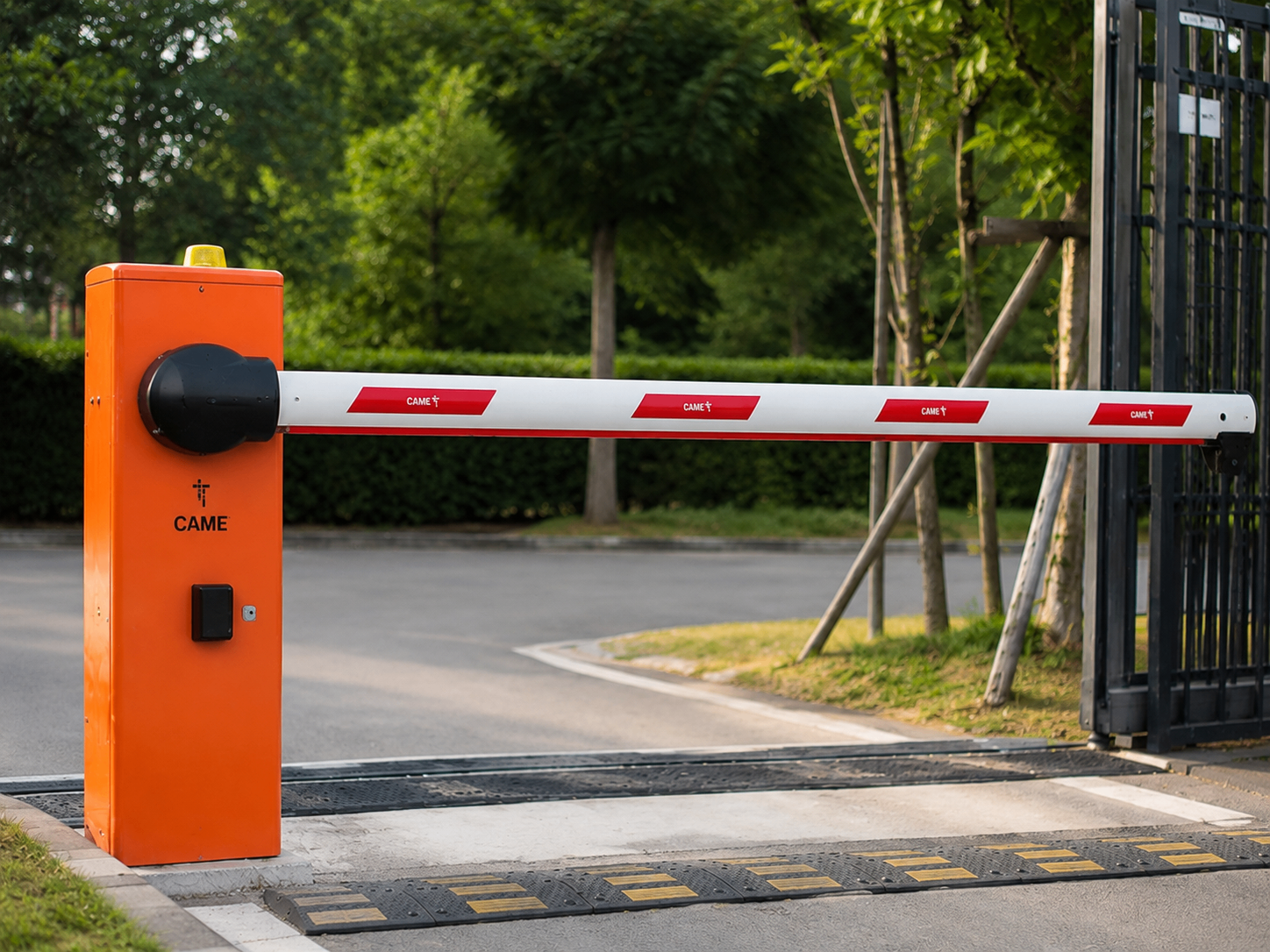 Şlaqbaum Gress Parking System, 6 metr qol uzunluğu — Mallar, Bakı