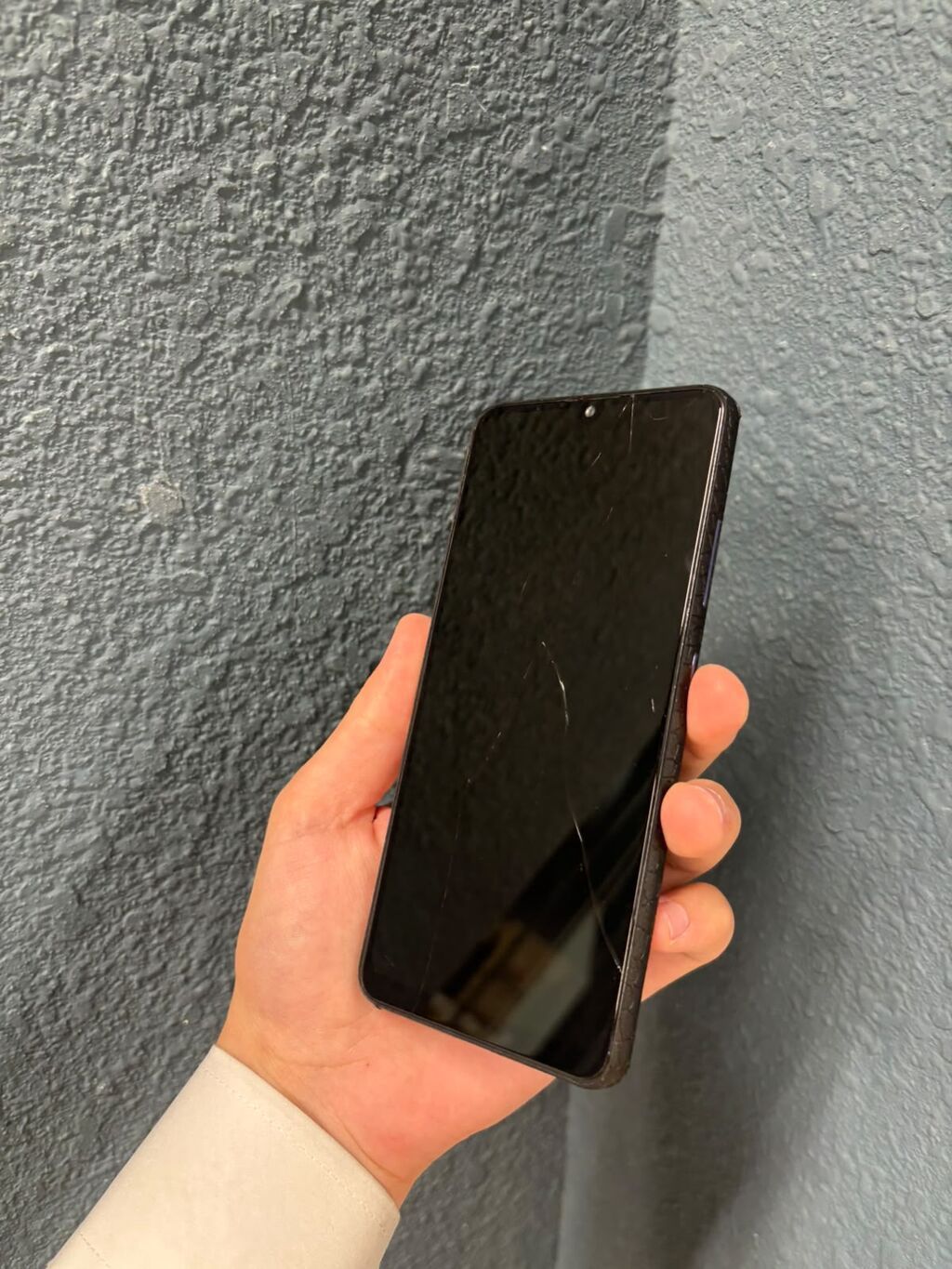 Samsung Galaxy A33, 128 GB, rəng - Qara, Qırıq — Samsung, Bakı (3)