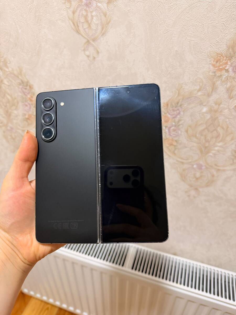 Samsung Galaxy Z Fold 5 Phantom Black 256GB/12GB — Smartfonlar, Bakı