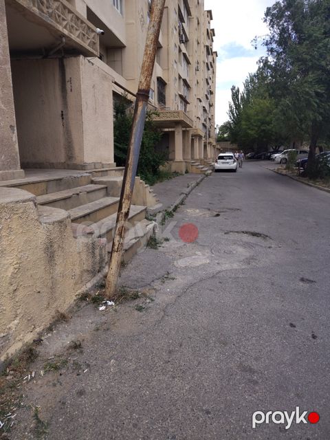Satılır 3 otaqlı köhnə tikili 90 m²