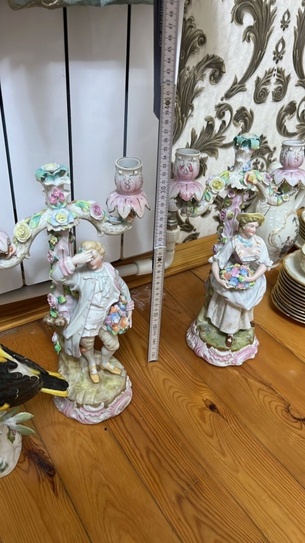 Məhsul: Porcelain şamdan cütü – fiqurlu, əl işləməli - Kompozisiya
