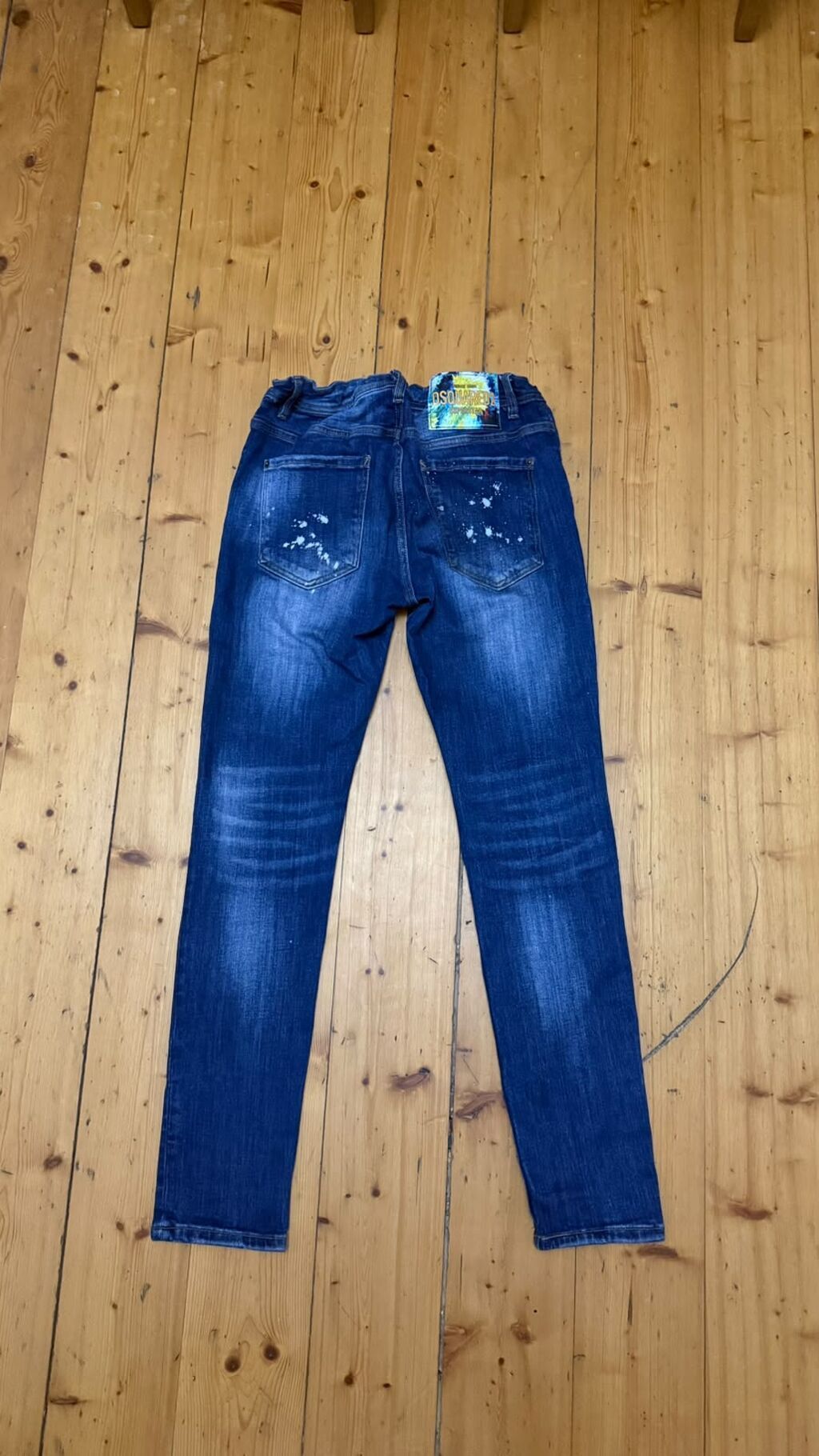 Cins şalvar, Dsquared2 — Şəxsi əşyalar, Digah