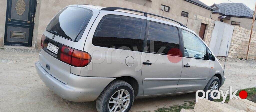 Volkswagen Sharan miniven - Kuzov: gümüşü rəng, 5 qapı, relslərlə dam — Avtomobillər, Sumqayıt (4)