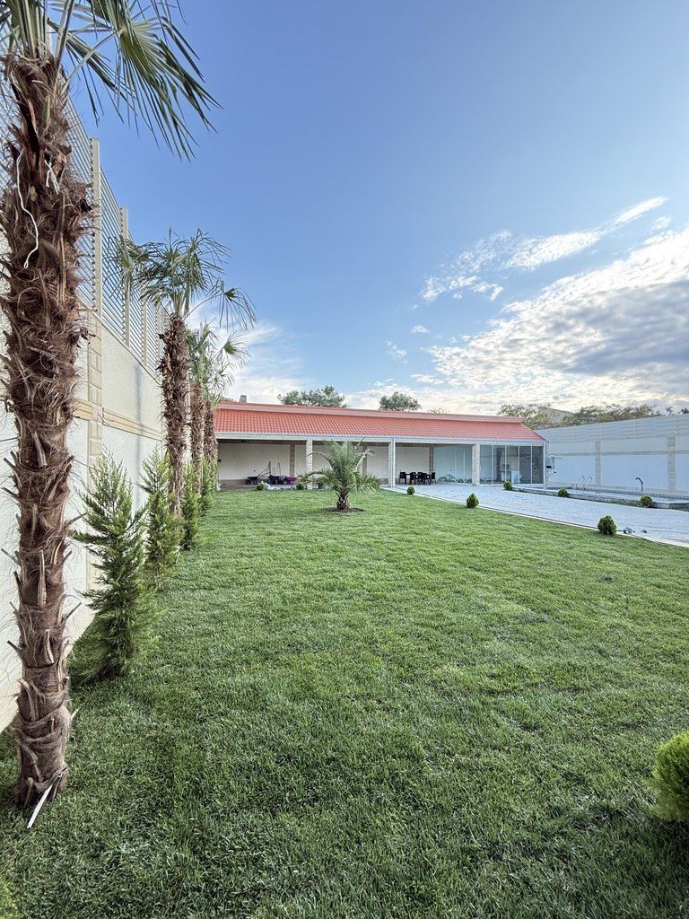 Satılır 5 otaqlı həyət evi/bağ evi 300 m² — Ev, villa, Bakı (5)