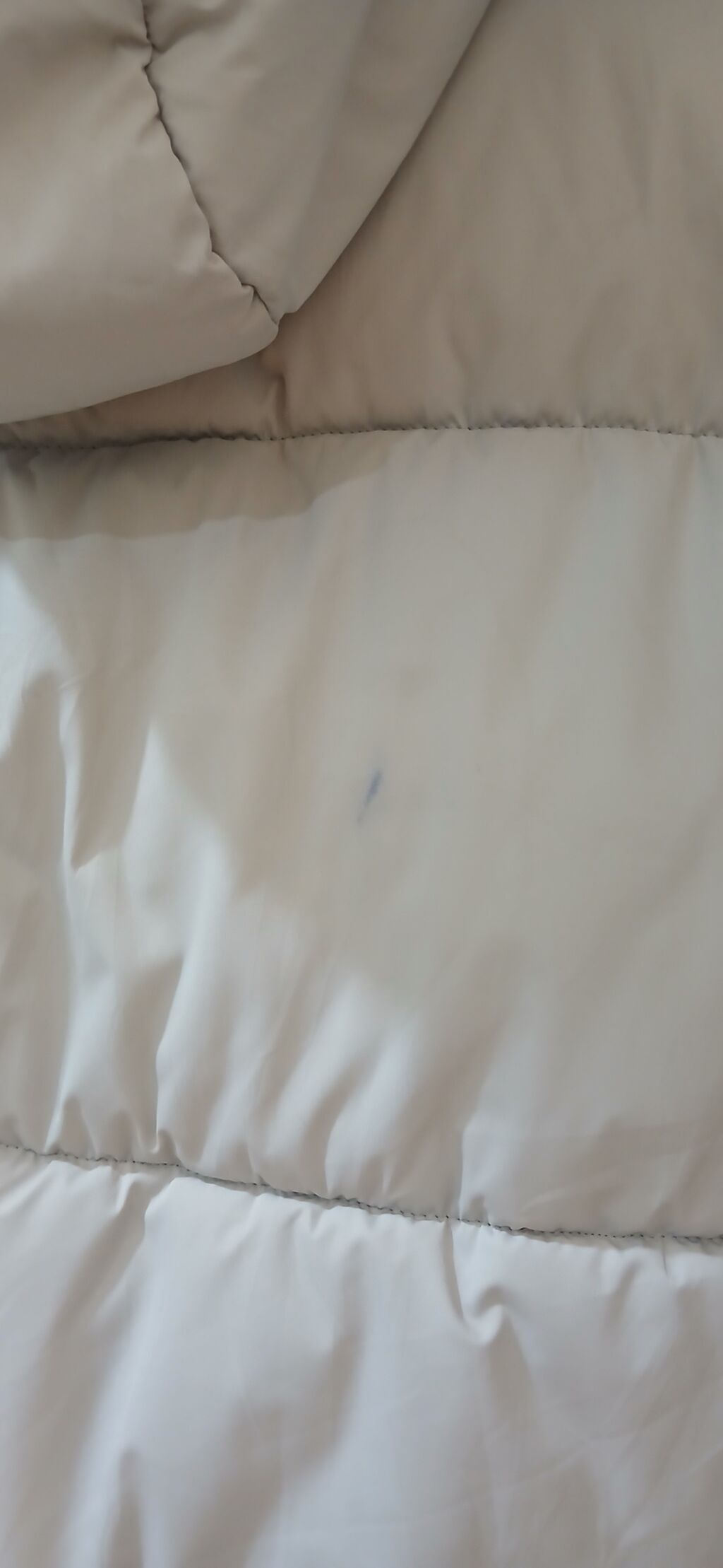 Razılaşma mümkündür. Qısa boz rəngli şişmə qış gödəkçəsi - Rəng: açıq — Kurtkalar, Digah (4)