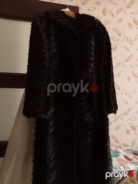Qadın uzun kürk palto. Brend mal 48 razmer, TELESIK SATILIR, yiyesi