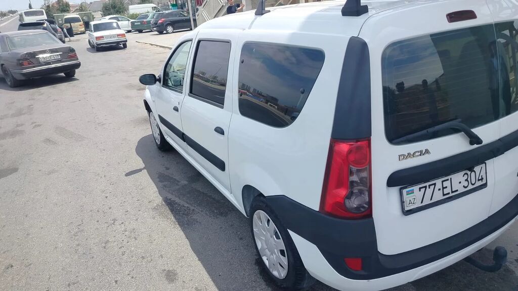 Dacia Logan MCV (ağ rəng), univeral kuzov Xüsusiyyətlər: - 5 qapı, 5 — Avto, Ceyranbatan (2)