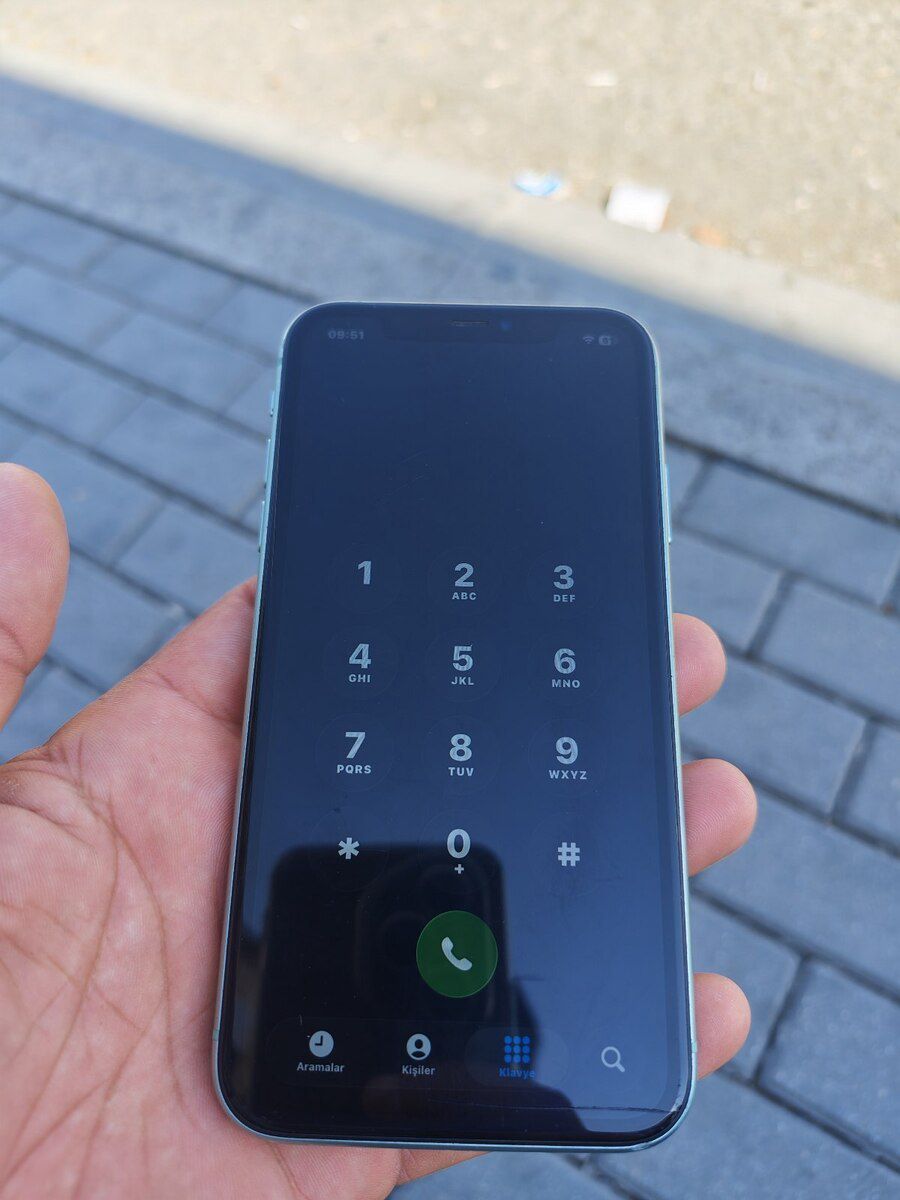 Apple iPhone 11, 128GB, yaşıl rəng — Apple iPhone, Bərdə
