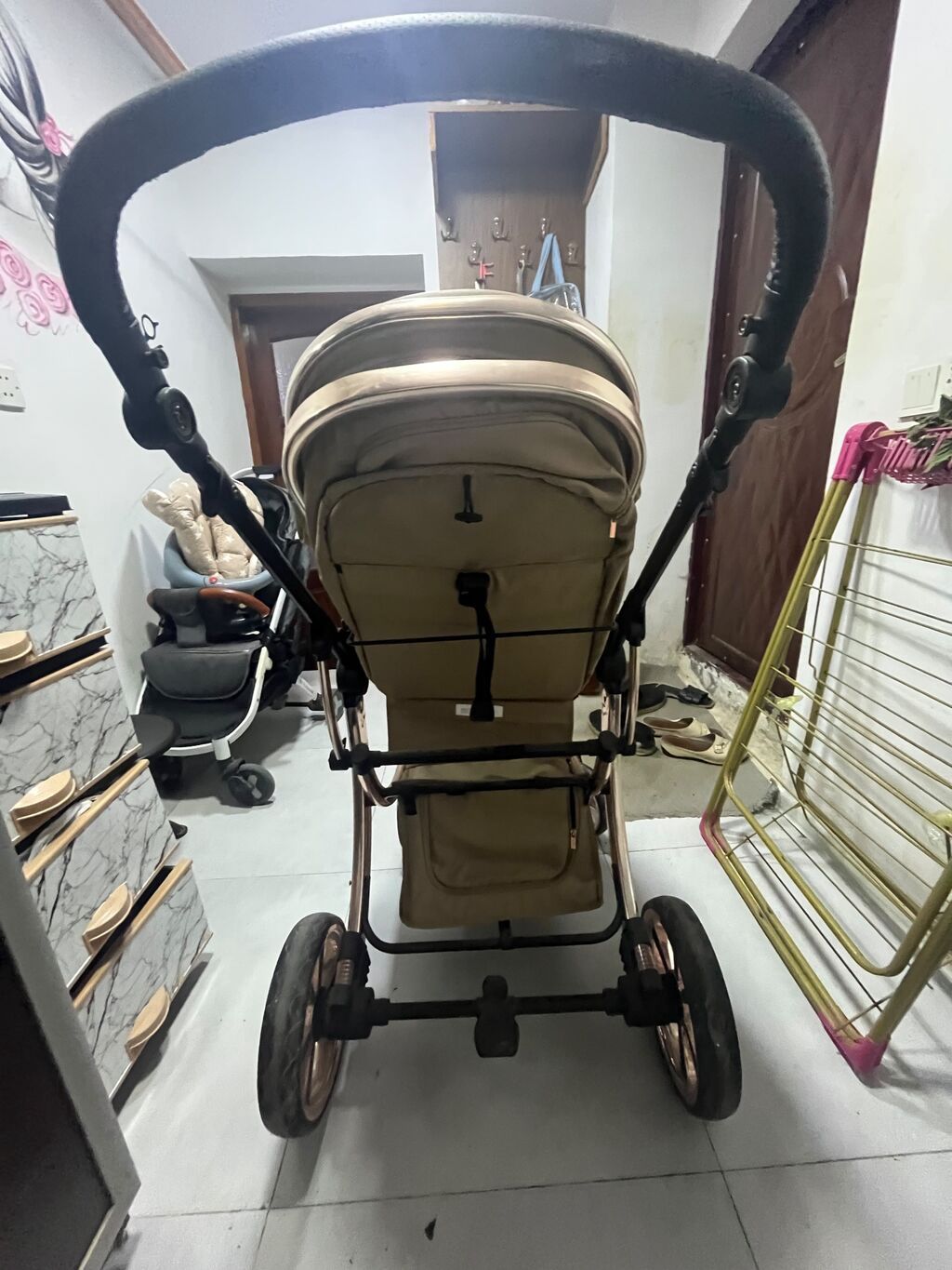Uşaq arabası – üçtəkərli, möhkəm metal karkaslı model - Rəng: bej/qara — Mallar, Bakı (4)