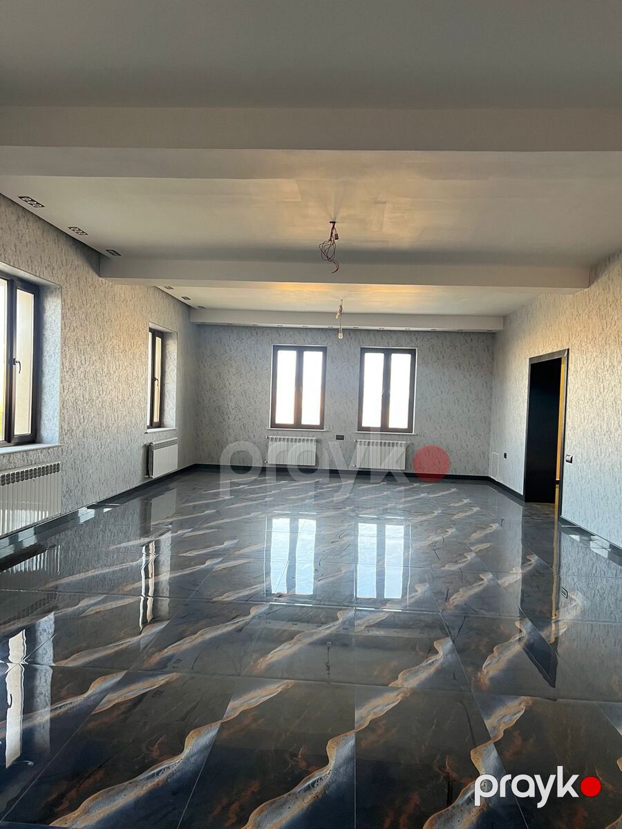 Satılır 8 otaqlı həyət evi/bağ evi 1000 m² — Ev, villa, Bakı (4)